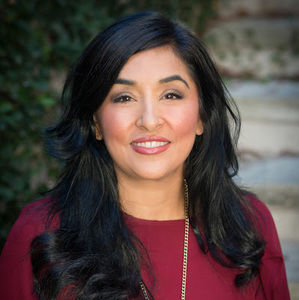 Meet your Posher, Saima